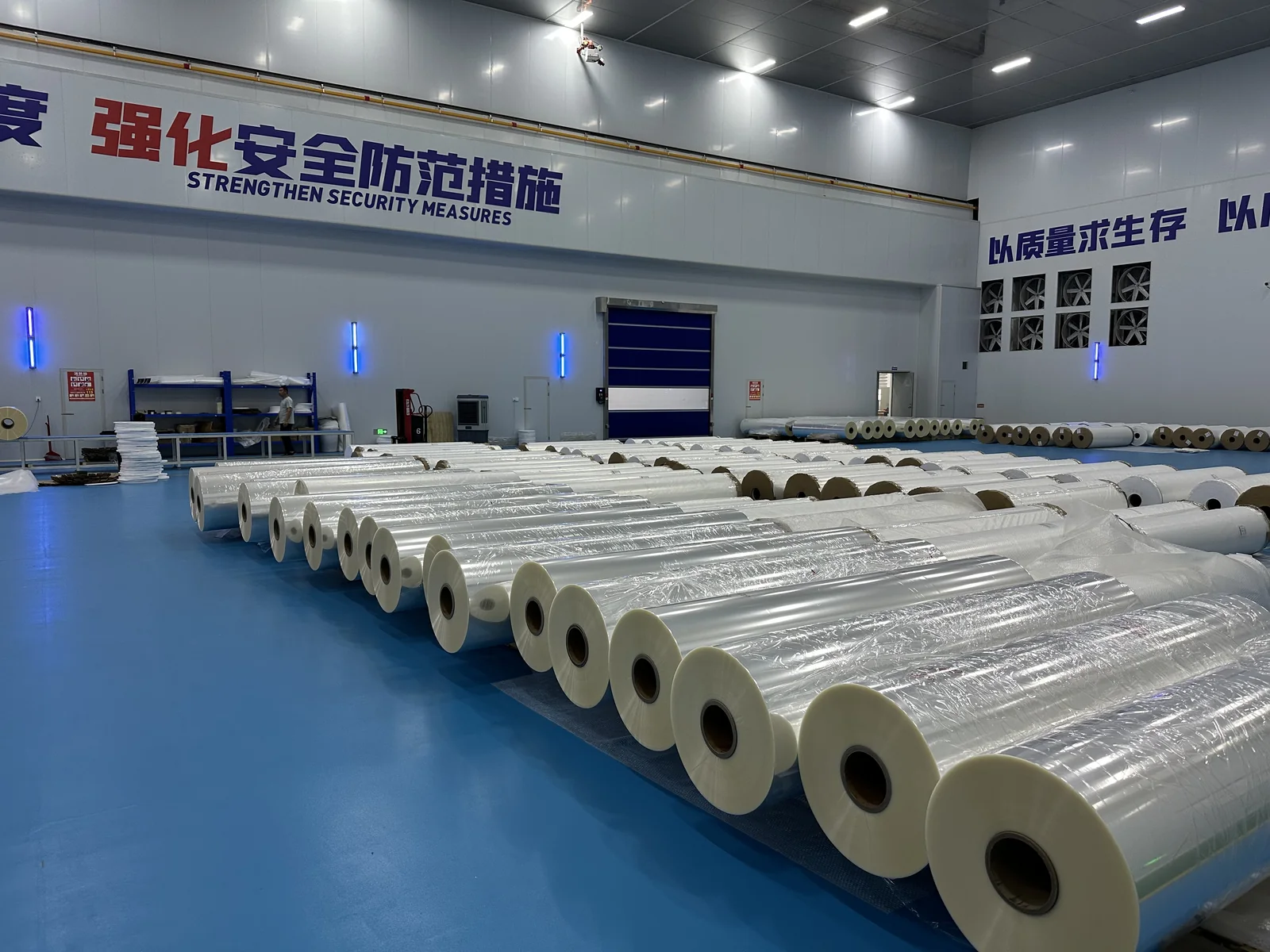 Film jumbo rolls workshop